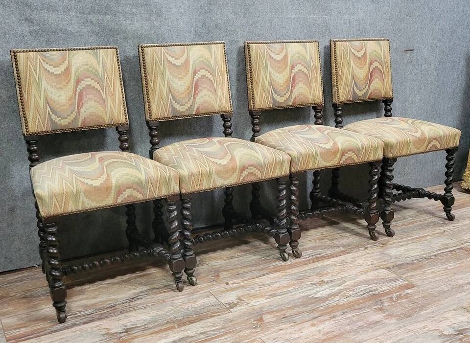 Set of 4 Louis XIII style oak chairs circa 1850