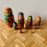 Matryoshka - Series of 9 vintage Russian dolls