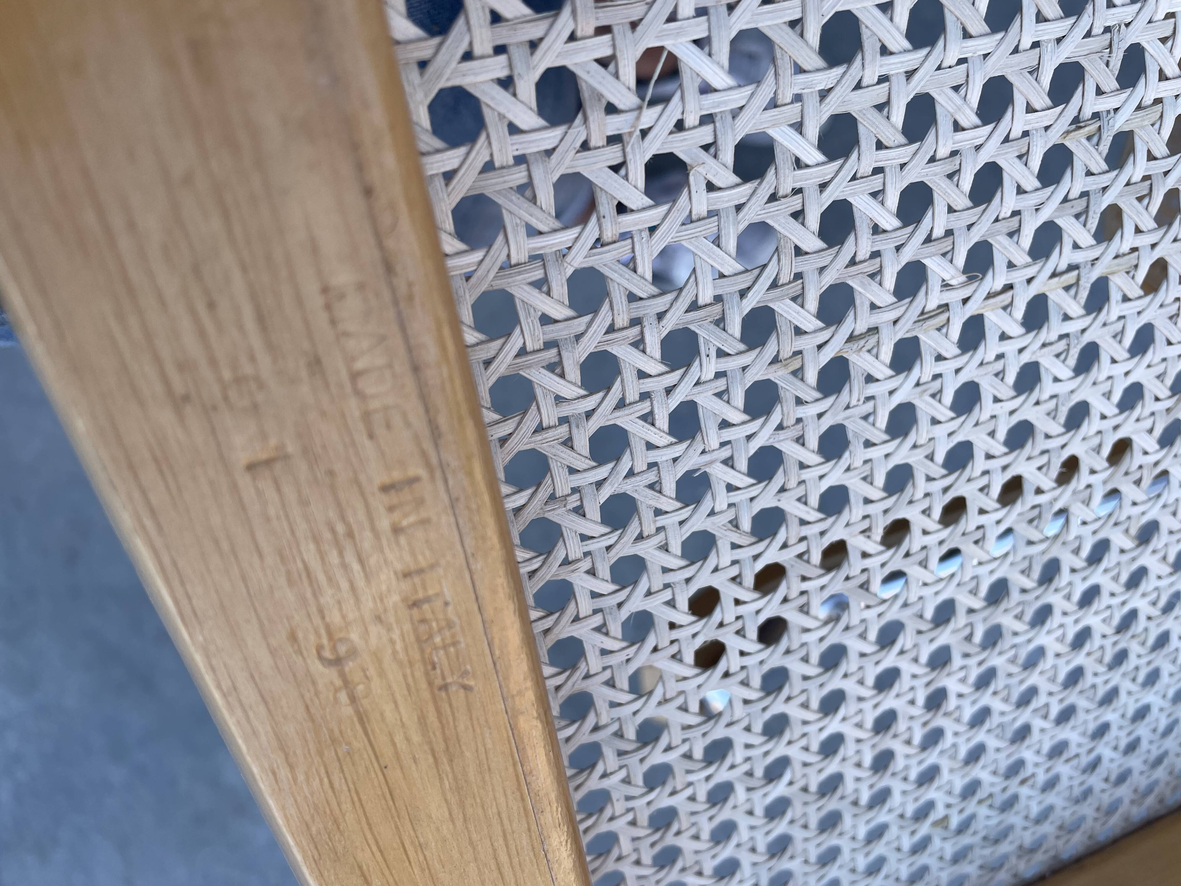 Cesca chair B64 with armrests by Marcel Breuer Design