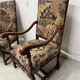 Paire de fauteuils de style Louis XIII a haut dossiers plats XX siècle