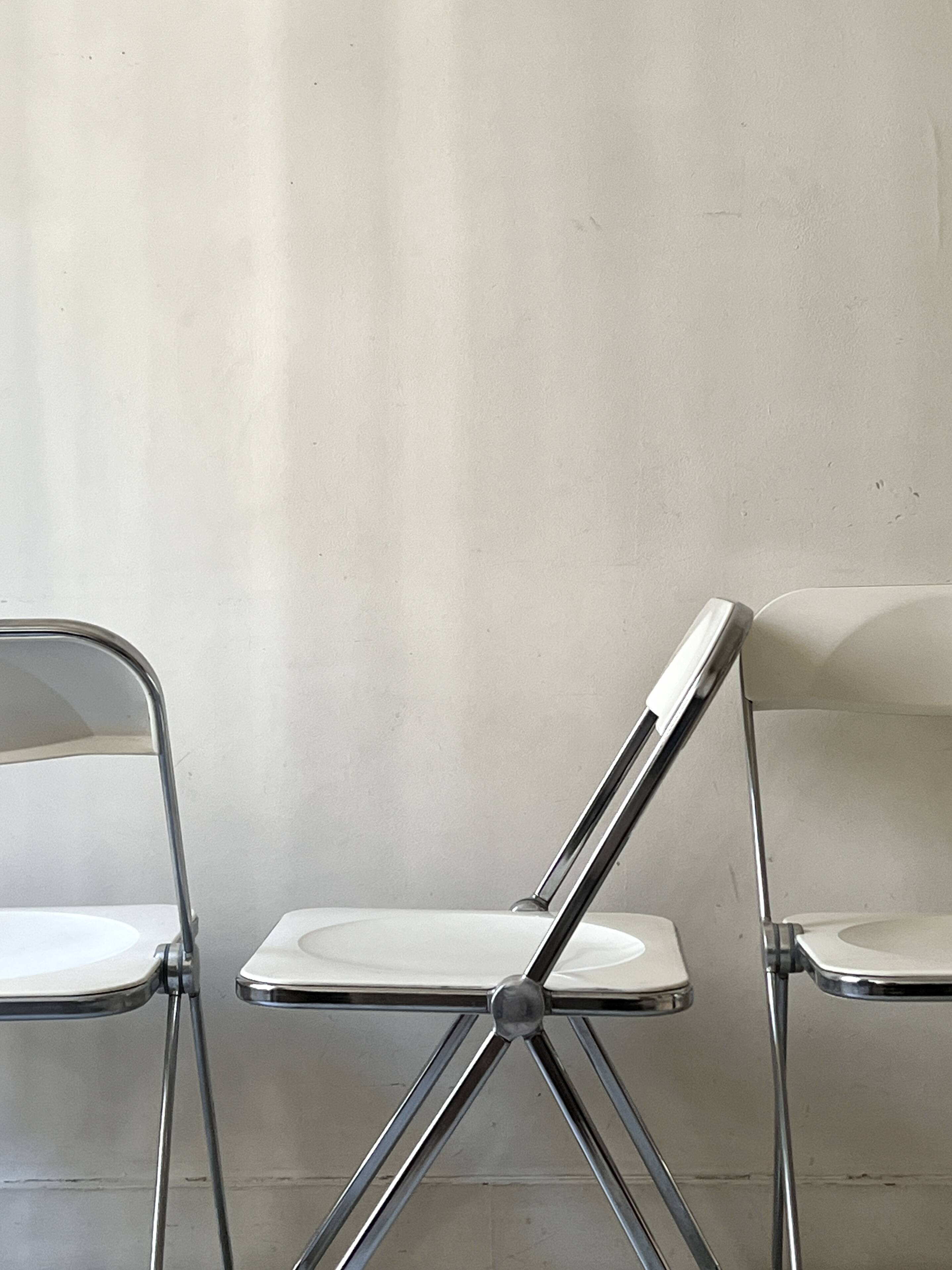 4 folding chairs Plia by Giancarlo Piretti, Castelli edition, design 1970