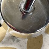 Wall light with 2 chrome-plated metal and glass globes