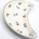 Ravier lune aux motifs de fleurs et liseré or en porcelaine de Limoges