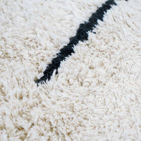Berber rug 120x180 cm white with black lines
