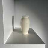 Oblong vase in white ceramic Vintage Habitat