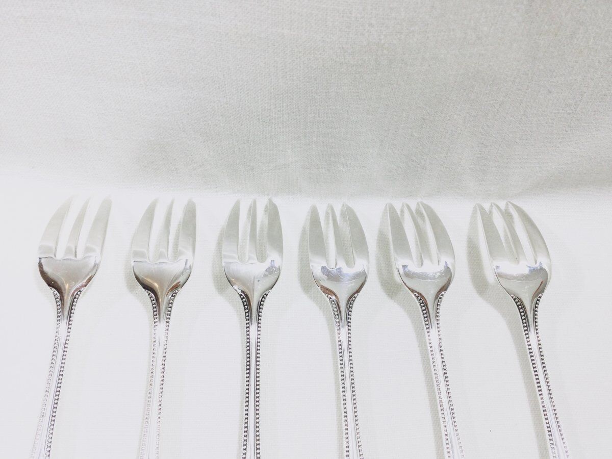 Christofle pearl cake forks