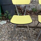 Chaises Formica jaune  pieds compas 1950