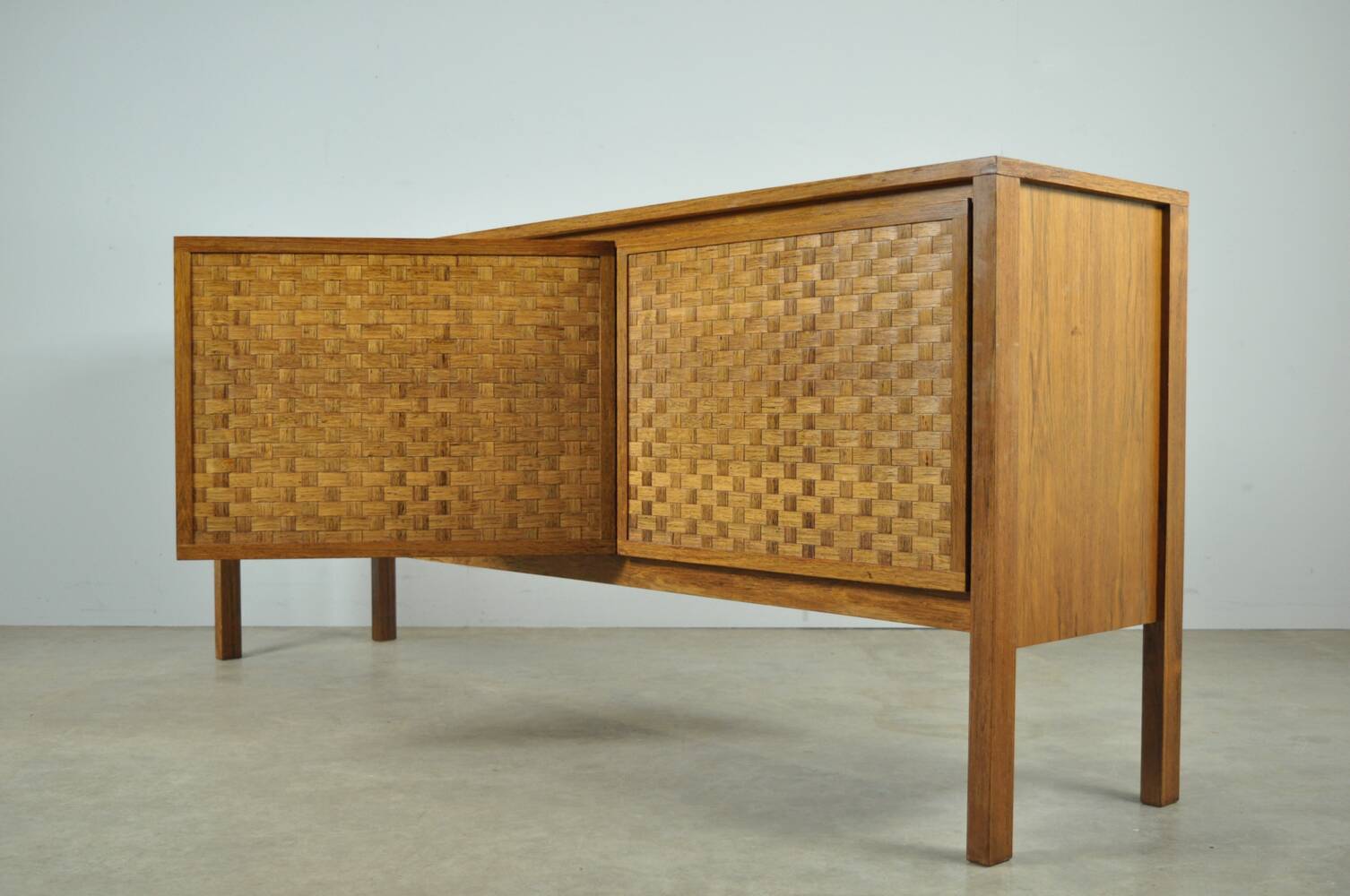 Vintage German Rio sideboard in rosewood, woven finish, Leo Bub, 19