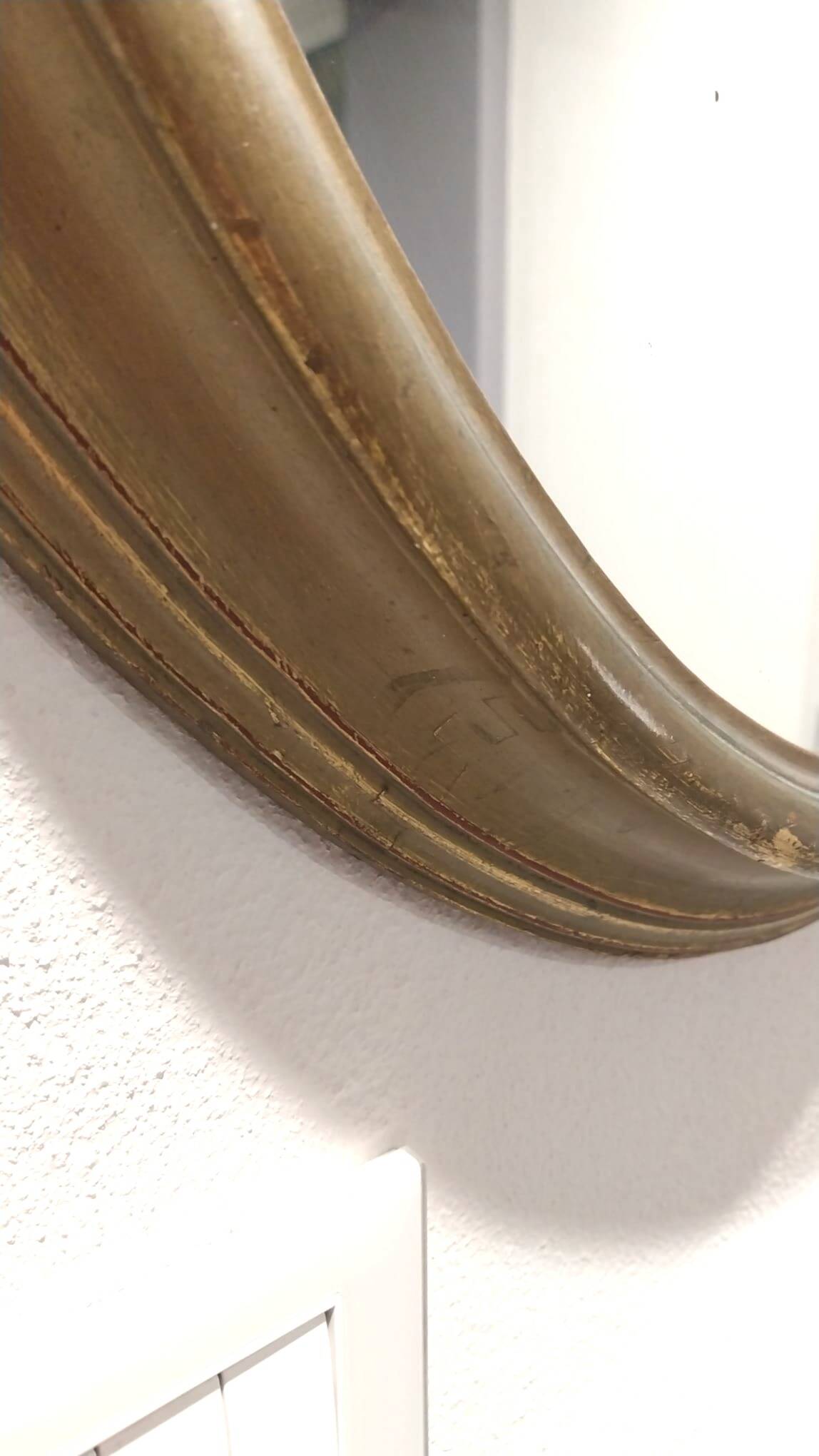 Vintage Oval Gold Mirror 80 cm – Elegant Wide Frame