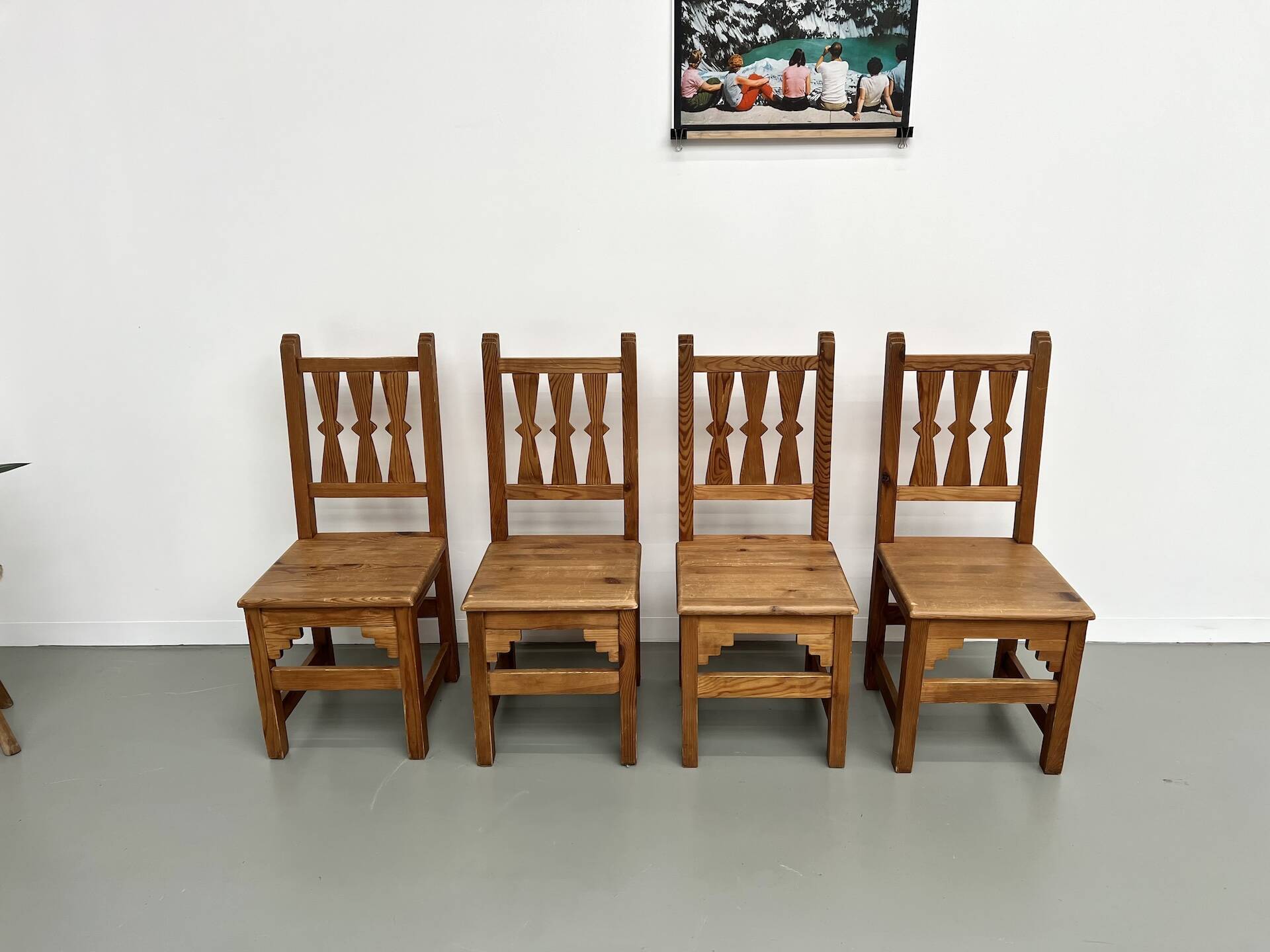 Set of 4 pine chairs, 1970s