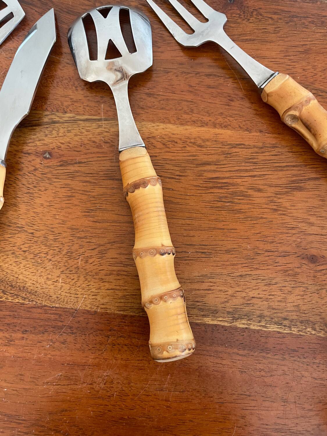 Bamboo serving cutlery