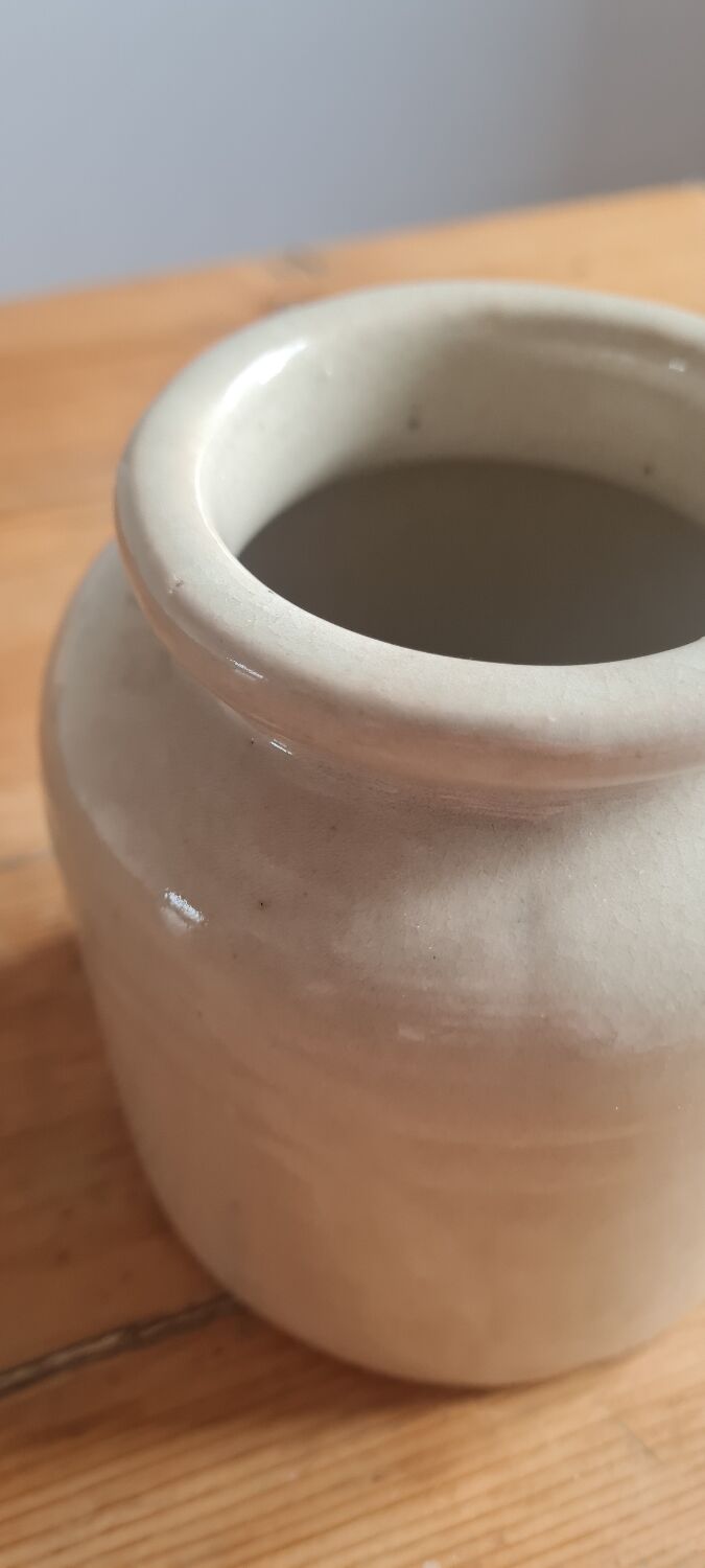 Stoneware mustard pot