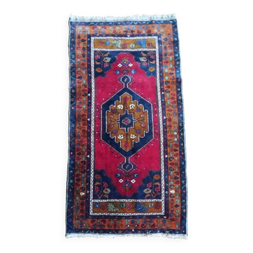 Handmade Anatolian carpet Yahyahli 187x100cm