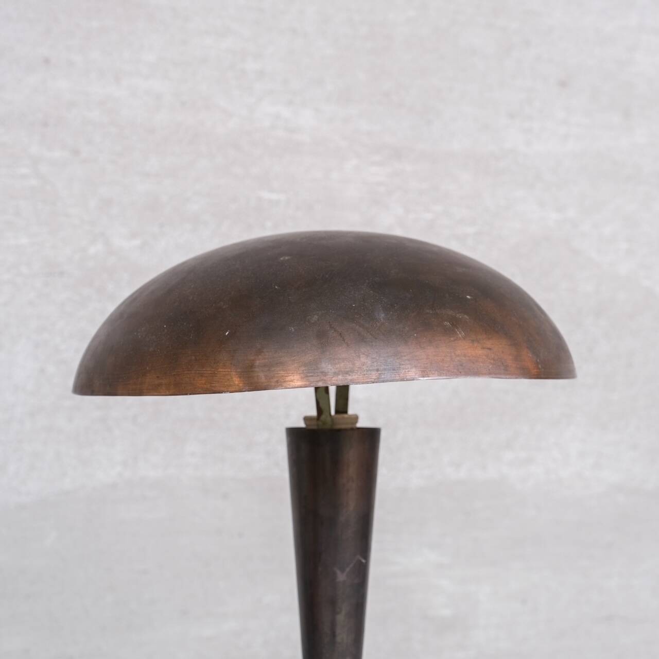 Italian Mid-Century Single Table Lamp