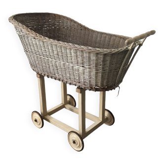 Wicker pram on wheels