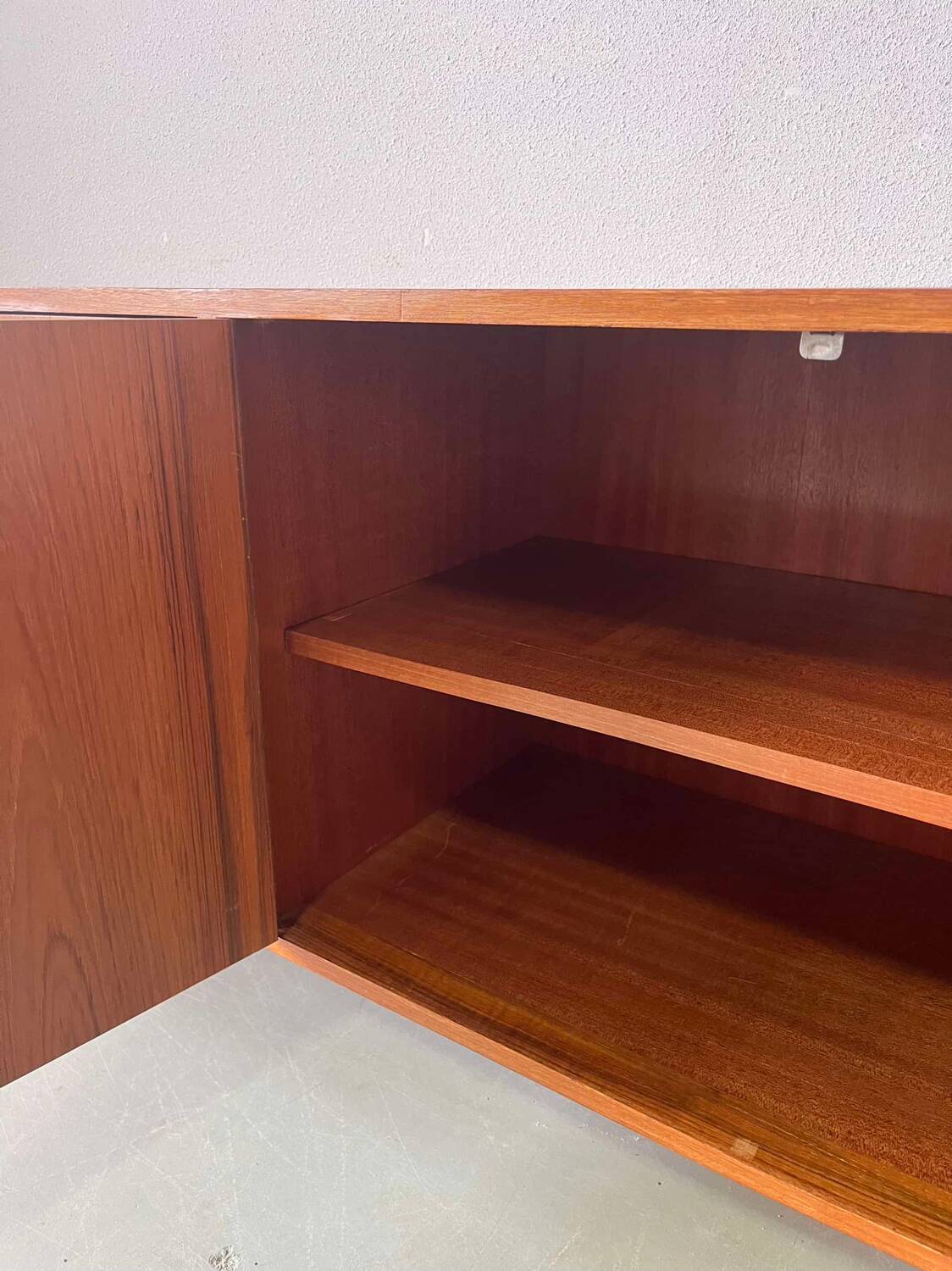 Vintage lowboard XL teak