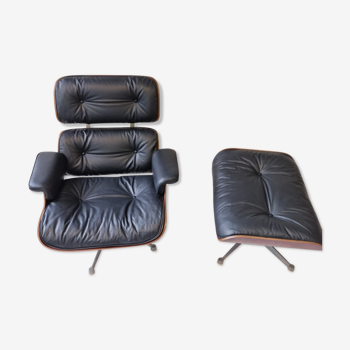 Eames Lounge chair & ottoman by Charles & Ray Eames for Herman Miller