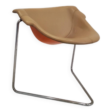 Chaise design "Pussycat" de Kwok Hoi Chan en cuir