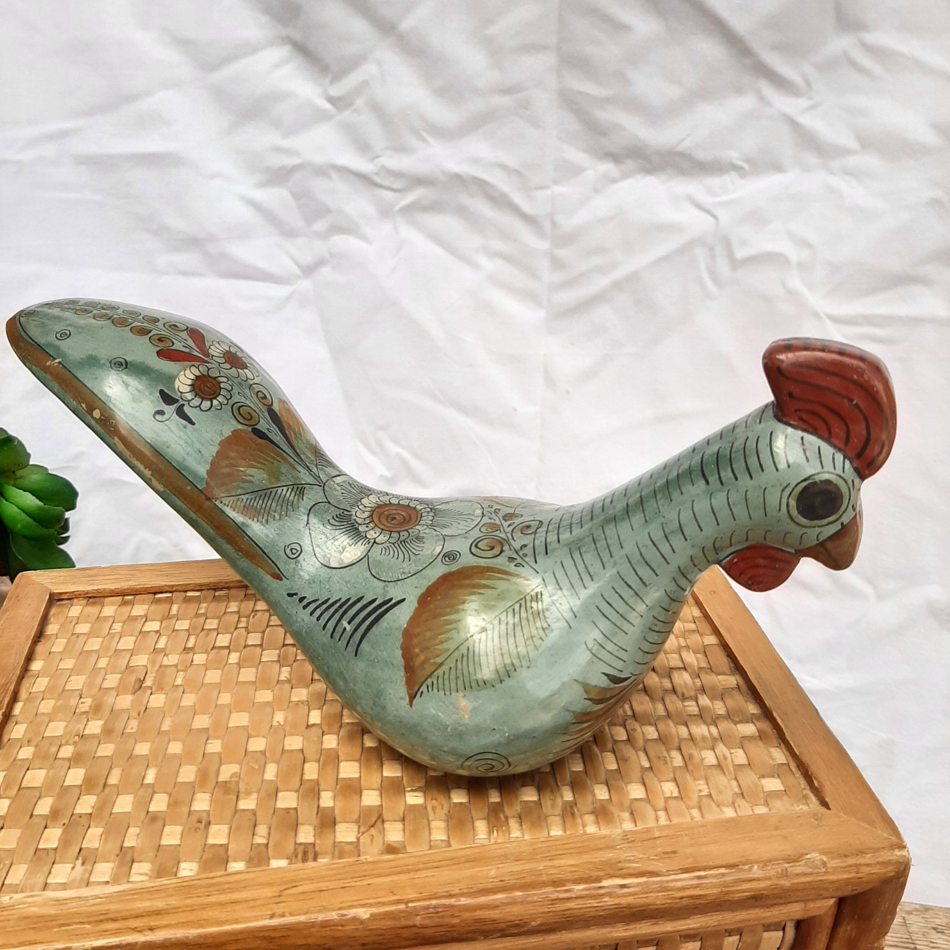 Ceramic vintage hen Handicrafts from Mexico