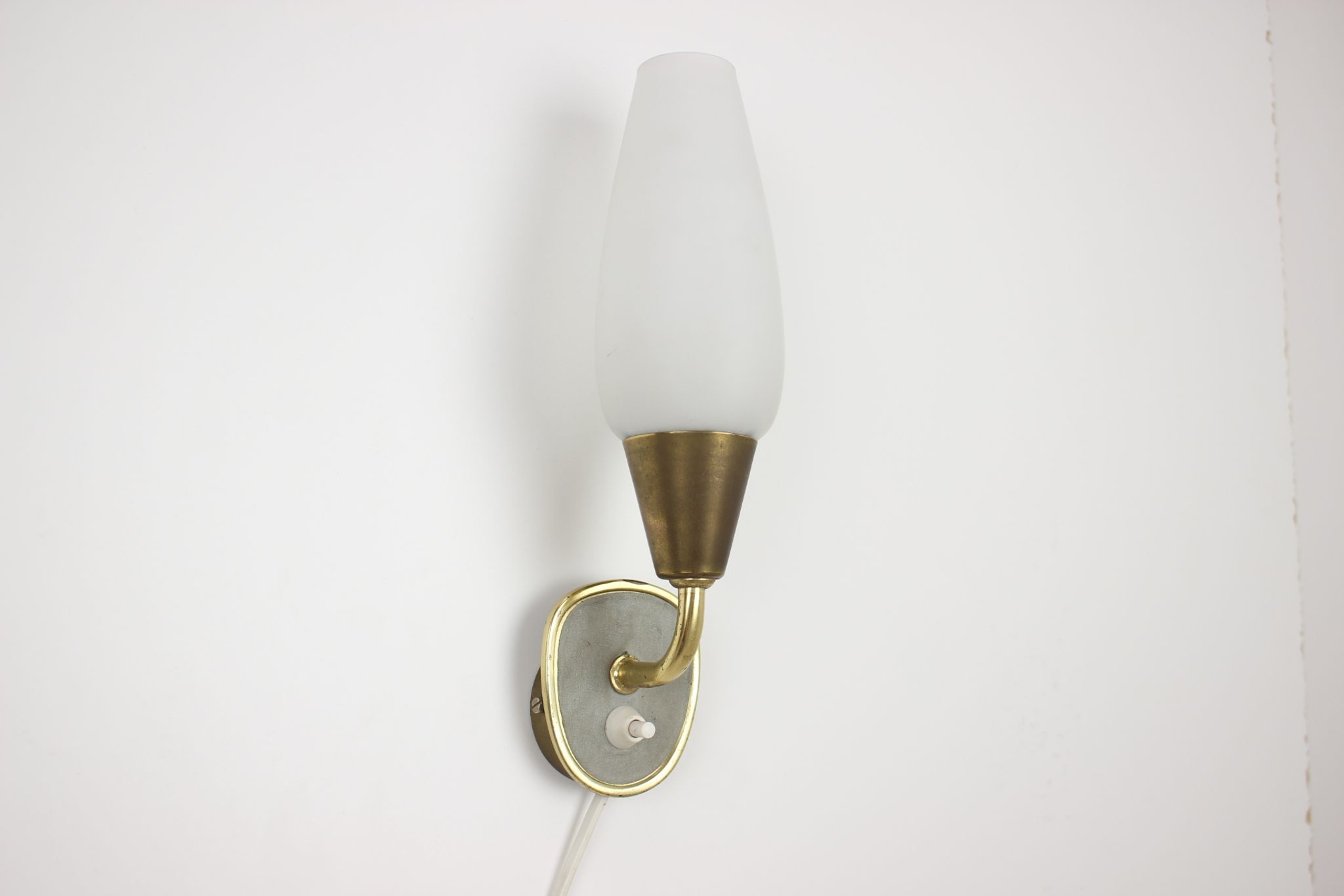Lampe murale allemande du milieu du siècle, années 1960.