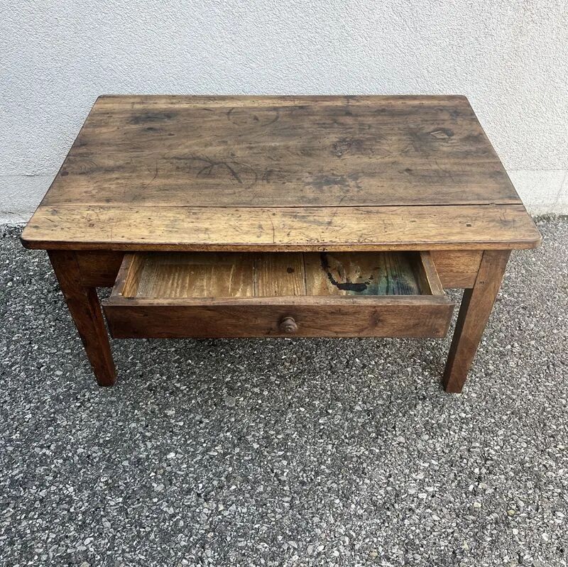 Table basse en bois massif
