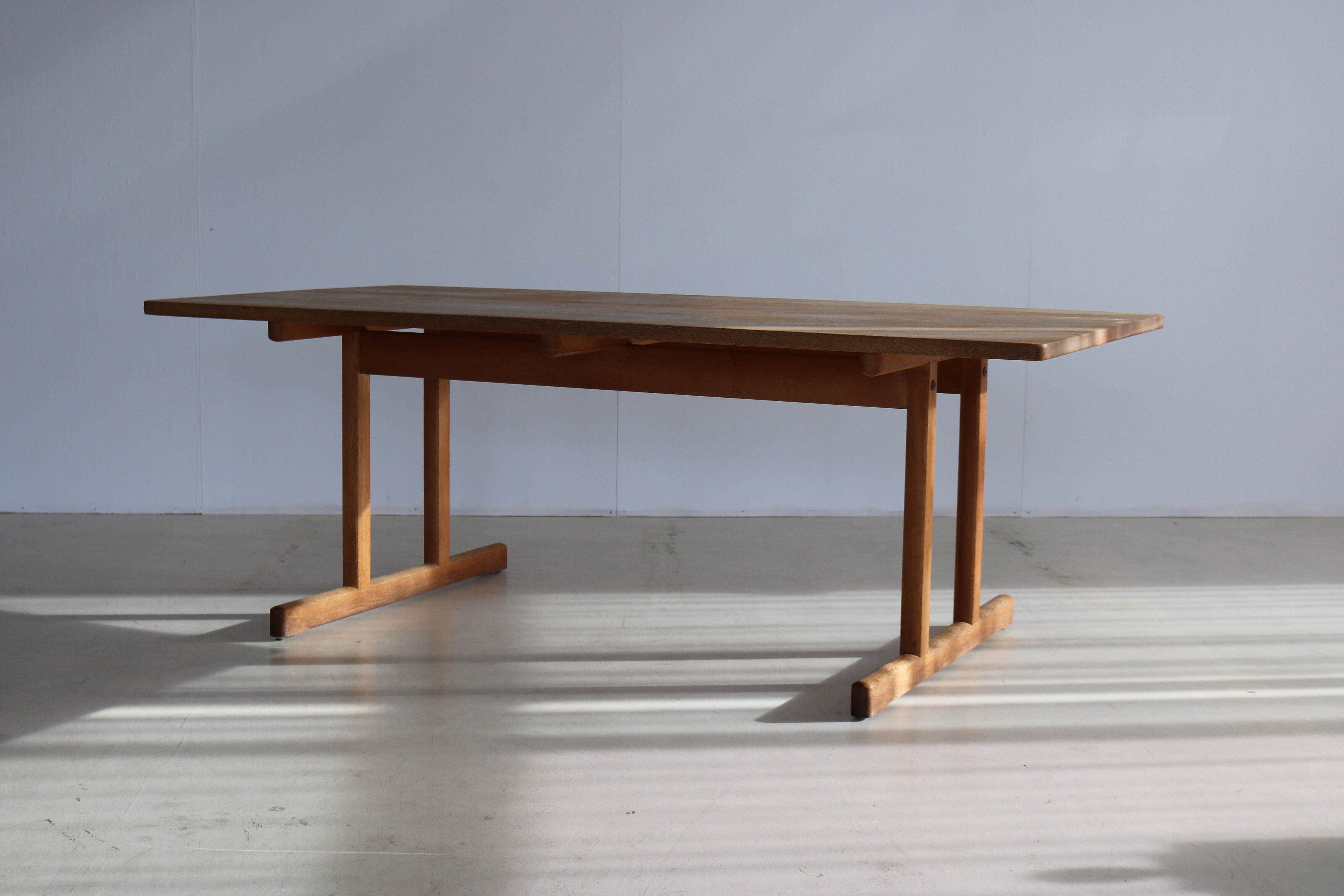 Borge Mogensen model 6286 oak dining table