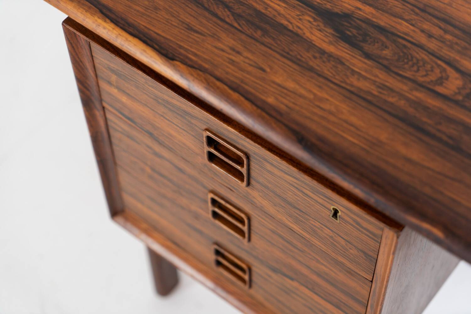 Bureau en palissandre par Edmund Brouer pour Brouer Møbelfabrik