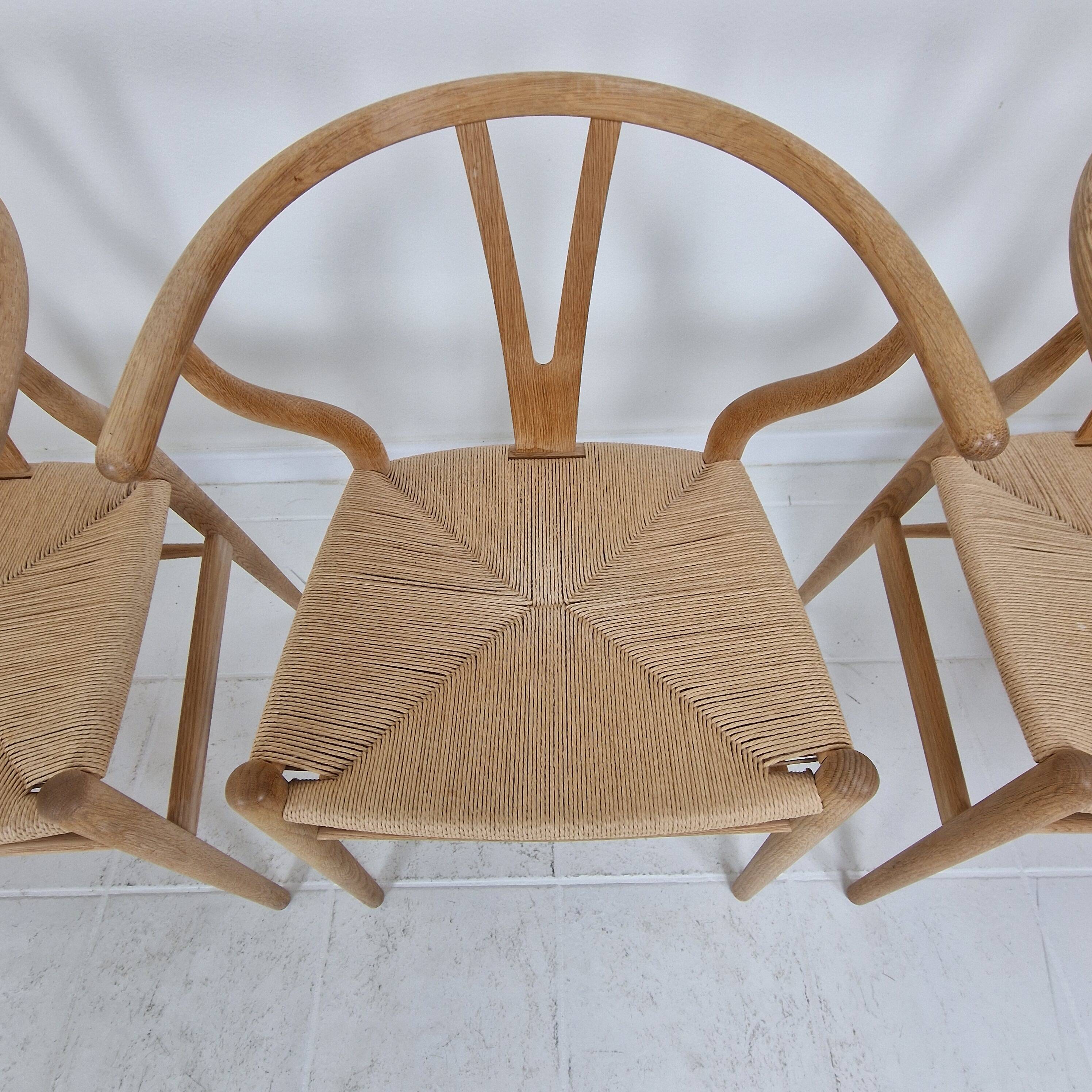 Chaises Wishbone CH24 de Hans J. Wegner par Carl Hansen & Søn, Danemark, Ensemble de 5
