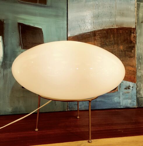 Lampe de table Ufo sur socle
