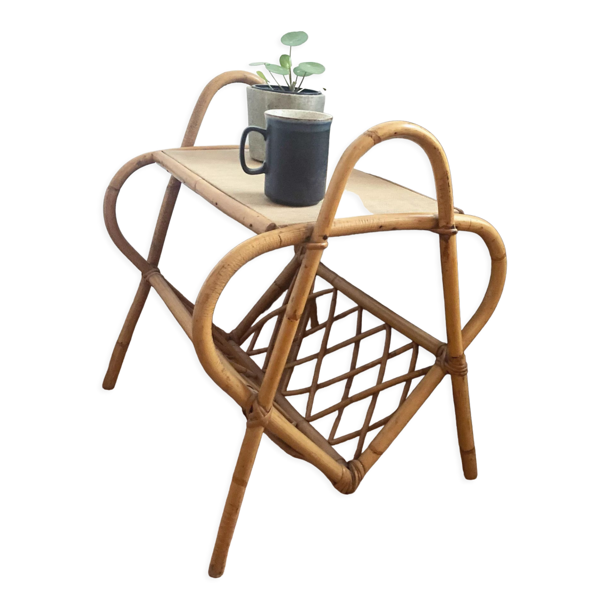 Rattan magazine