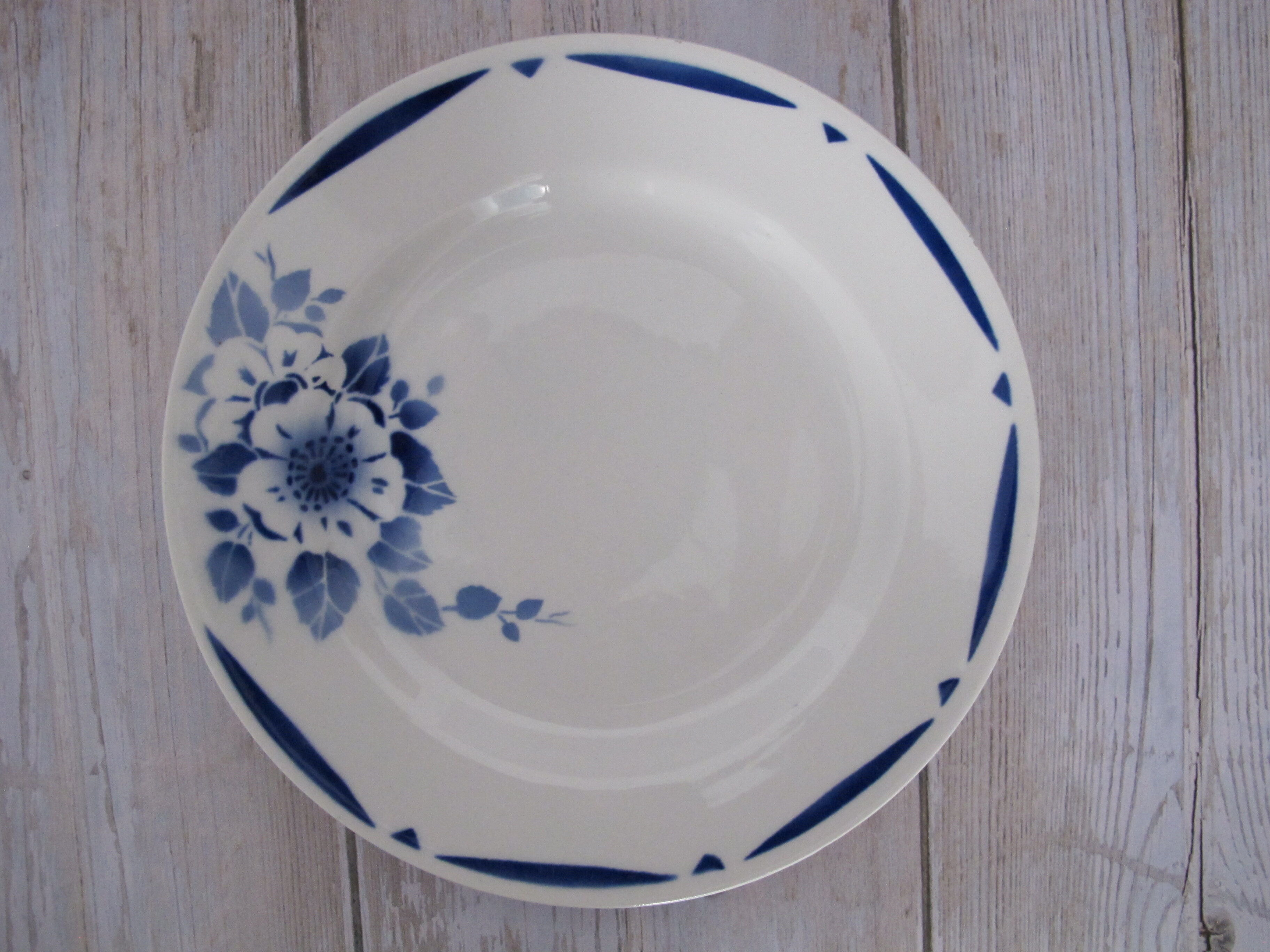 Lot 4 flat plates of st amand