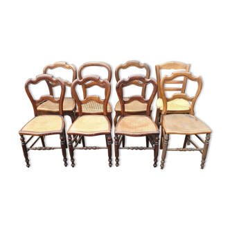 Lot de 8 chaises anciennes en bois