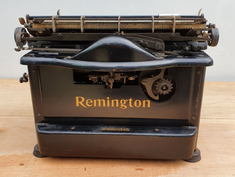 Remington Typewriter 1920