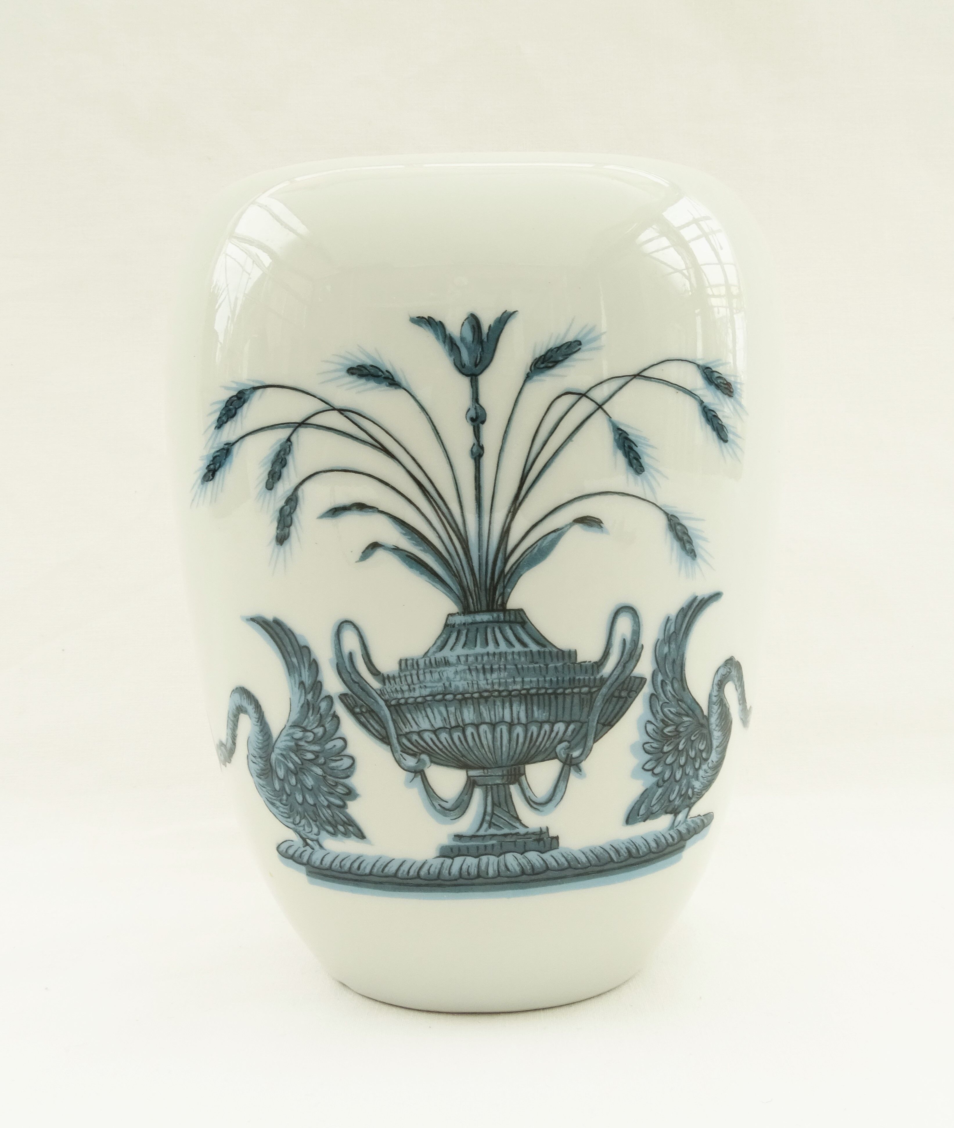 Hanging spoon pot in Paris porcelain