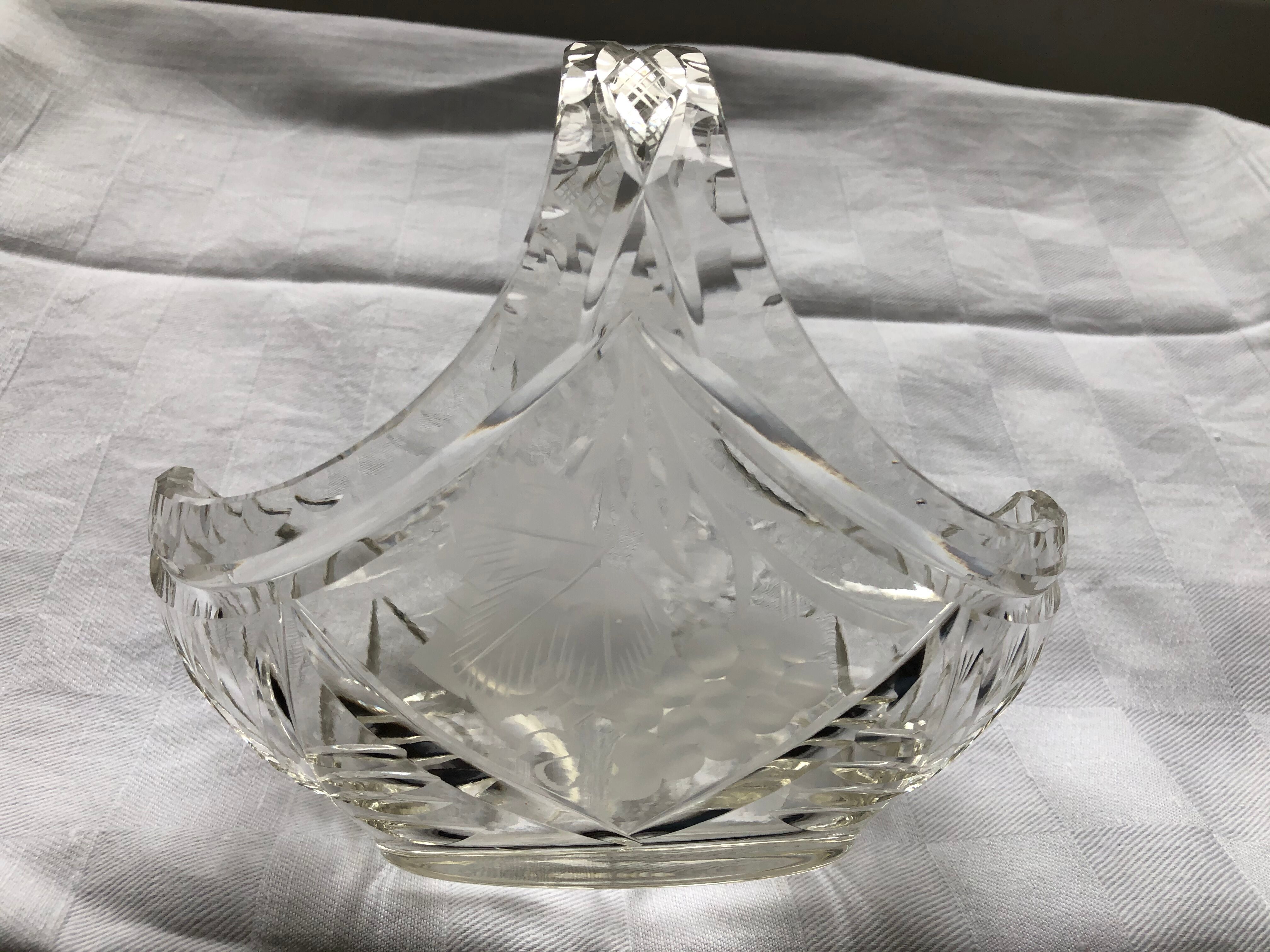 Engraved crystal basket