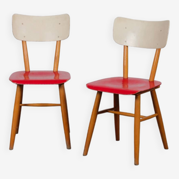 Paire de chaises produites par Ton dans les années 1960
