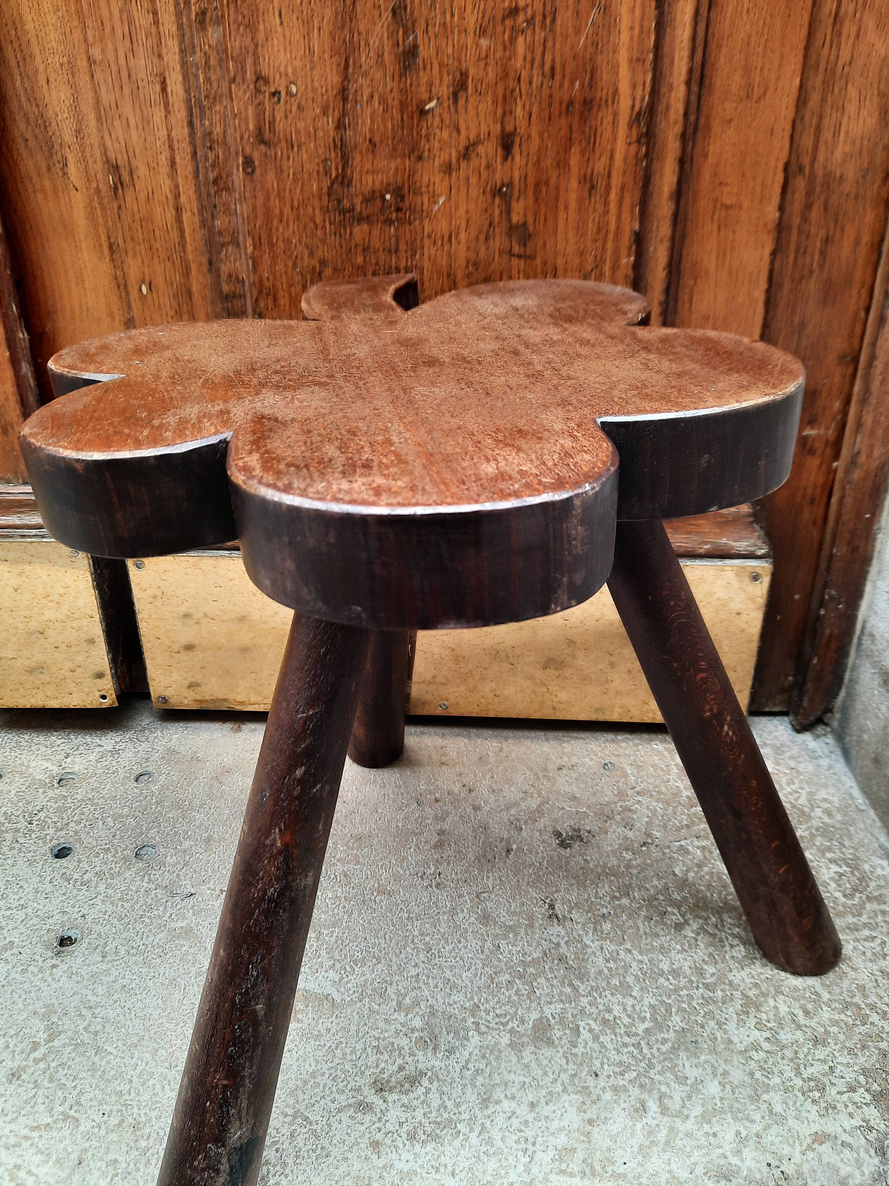 Tripod stool