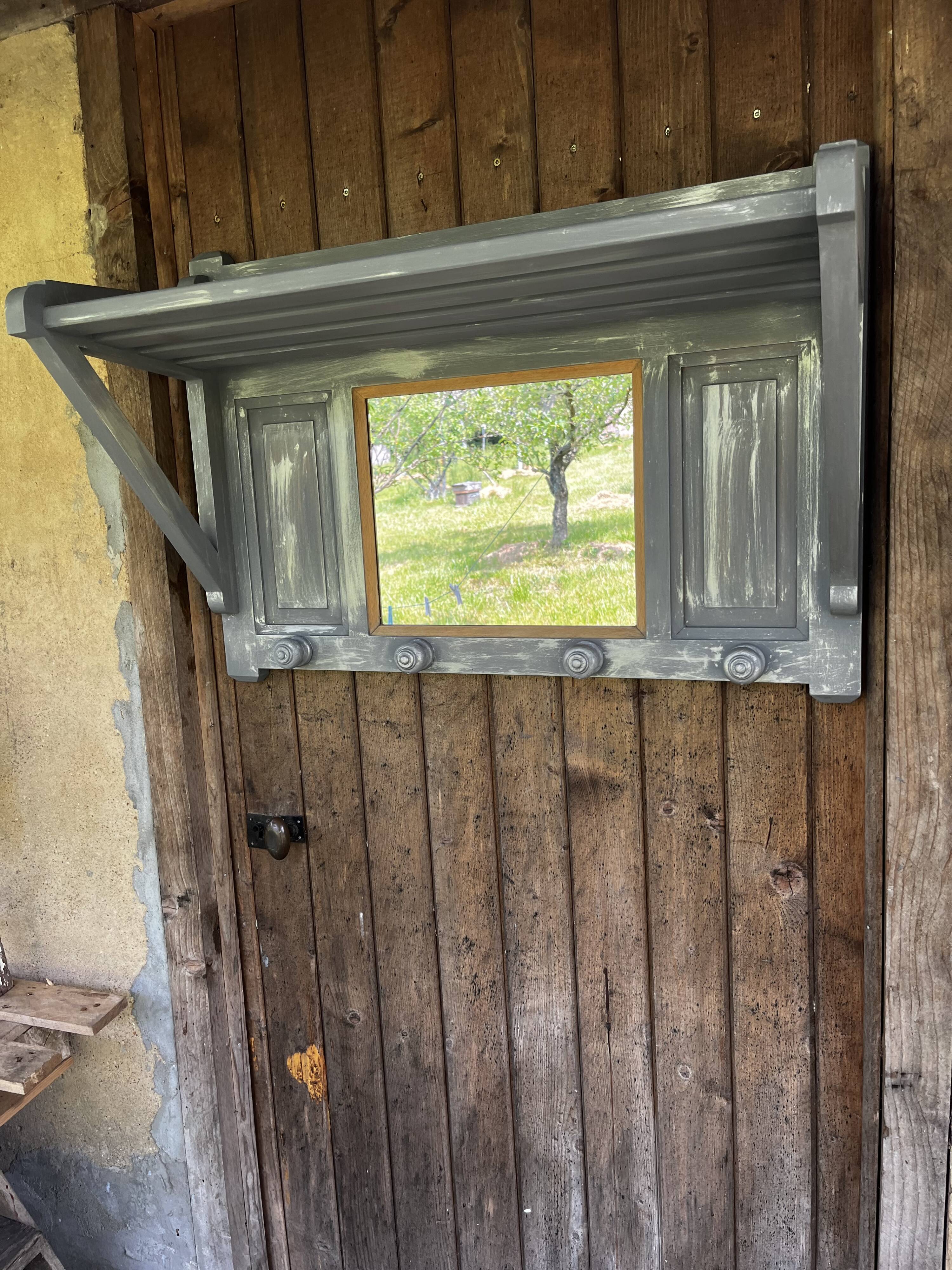 Wooden wall coat rack 4 pateres