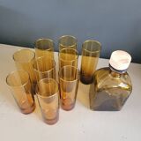 Service à boisson en verre ambré
