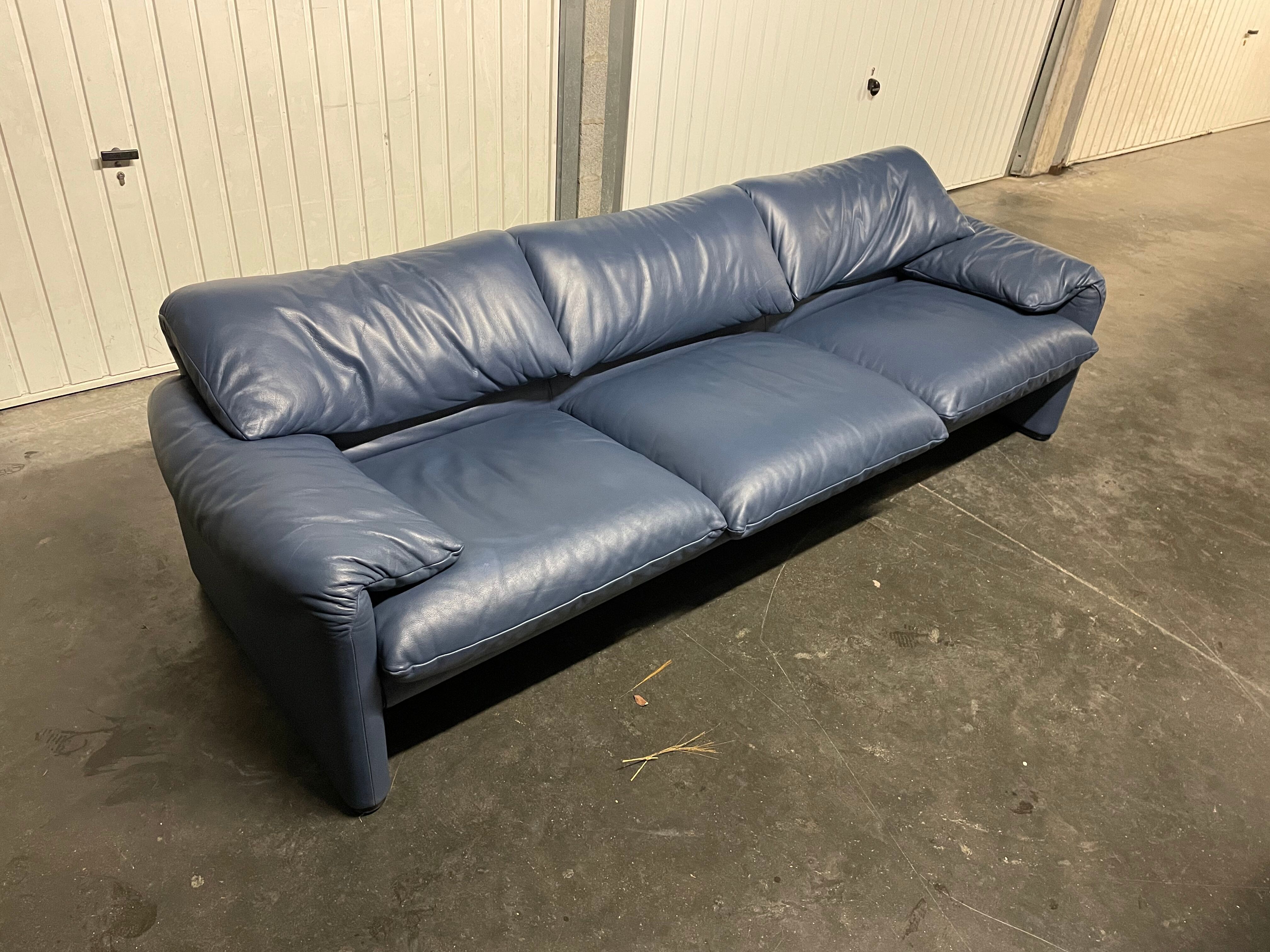 Sofa Maralunga by Vico Magisttreti for Cassina