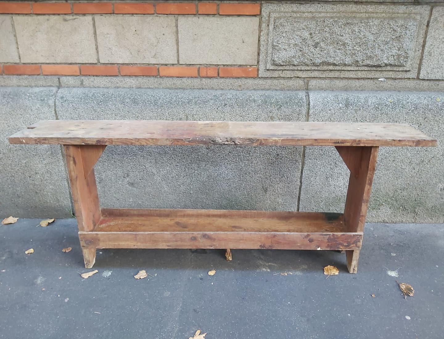 Console, workbench, washing bench