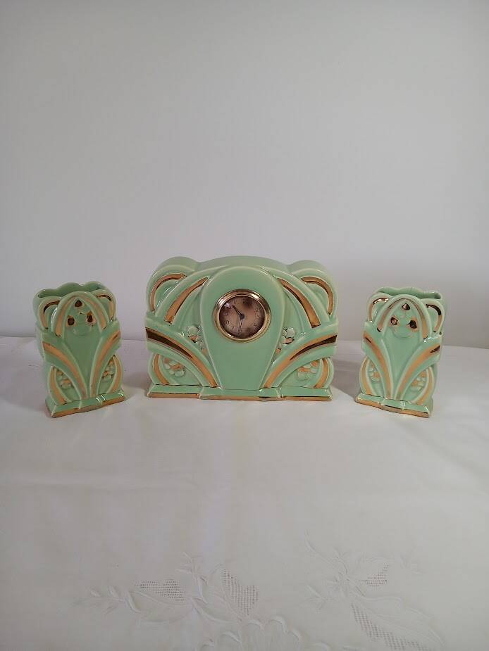 Clock and vases Odyv