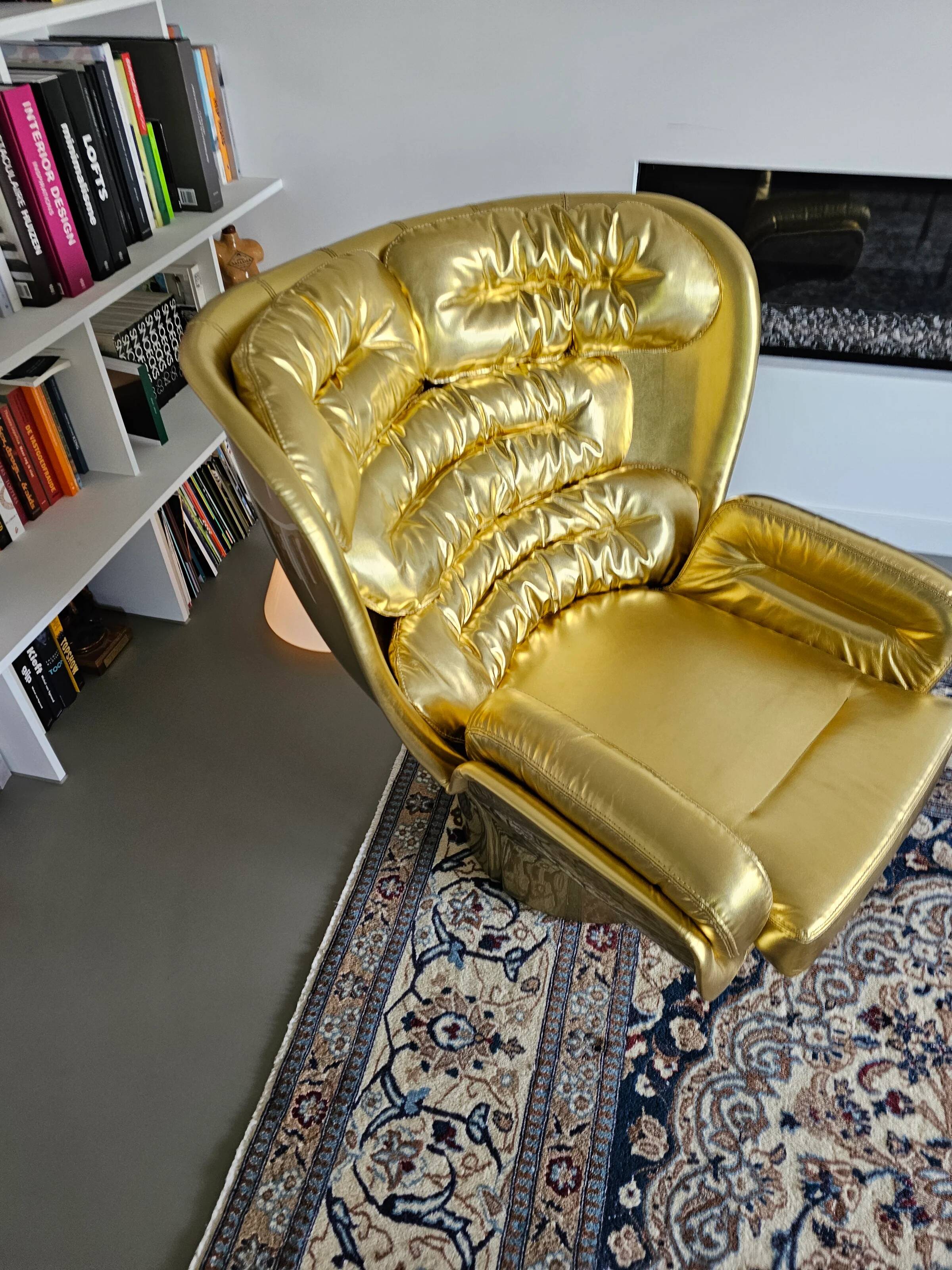 Golden limited edition Elda chair by Joe Colombo for Longhi Italy no. 19/20