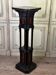 Sellette en bois noirci et placage de loupe, superbe assemblage de moulures vers 1880