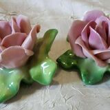 Roses anciennes en porcelaine de Dresde
