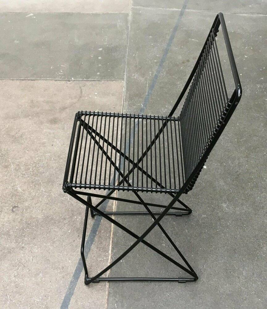 Postmodern black kitchen bar stool Kreuzschwinger by Till Behrens for Schlubach, 1980s.
