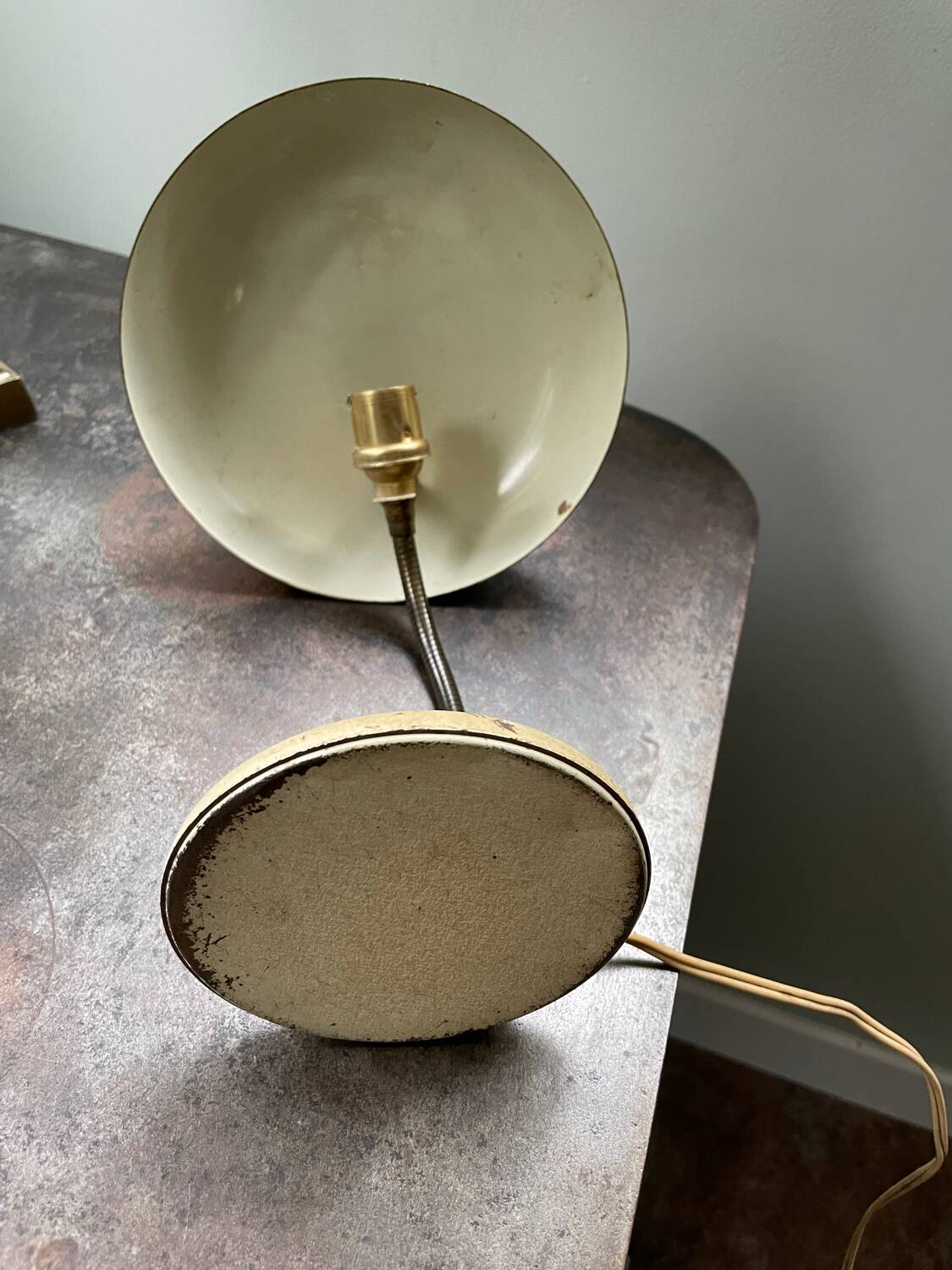 Beige metal saucer lamp, 1950s