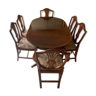 Table & chairs