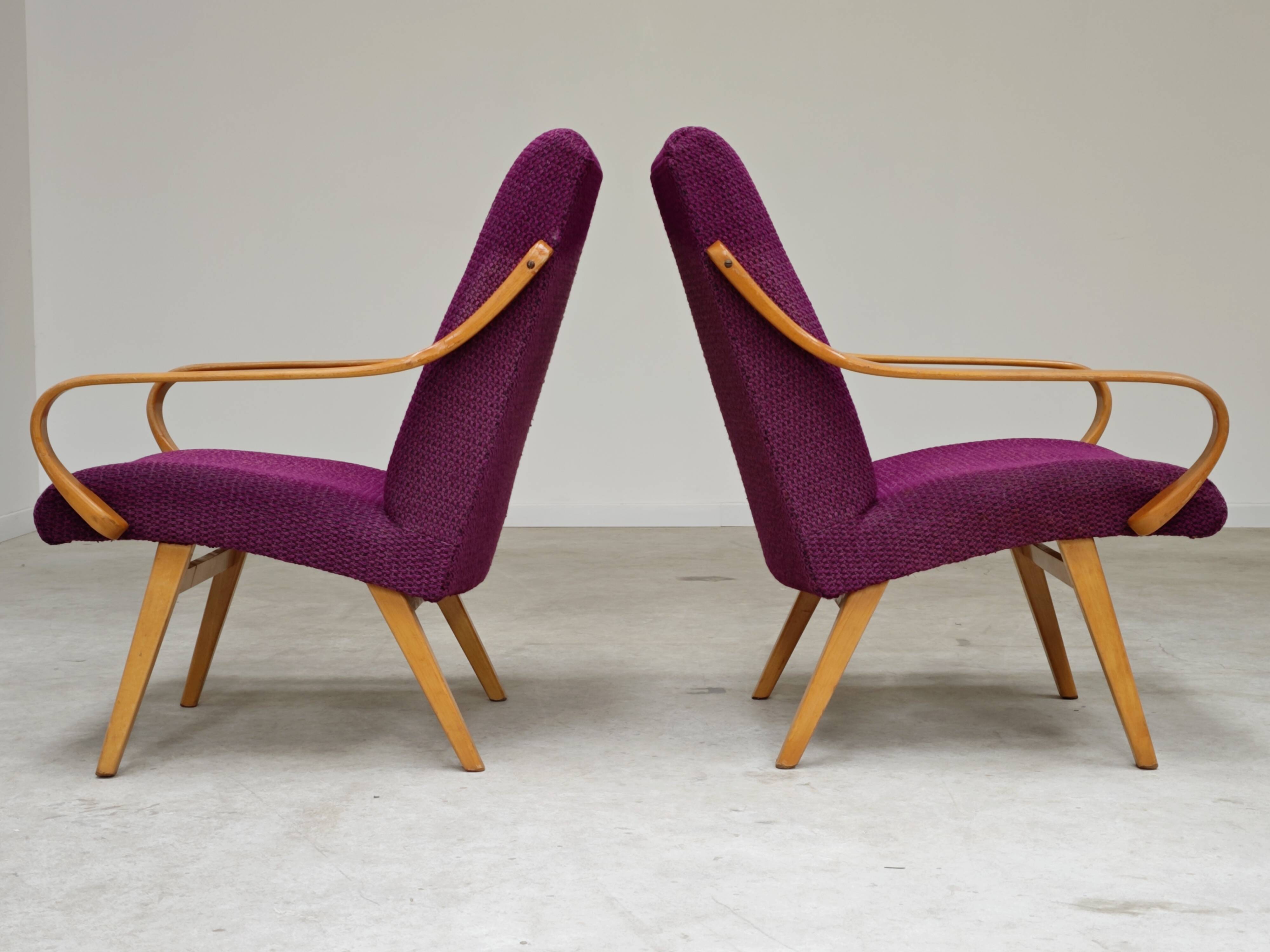 Pair of 6953 purple armchairs by Jaroslav Smidek for TON (Thonet)