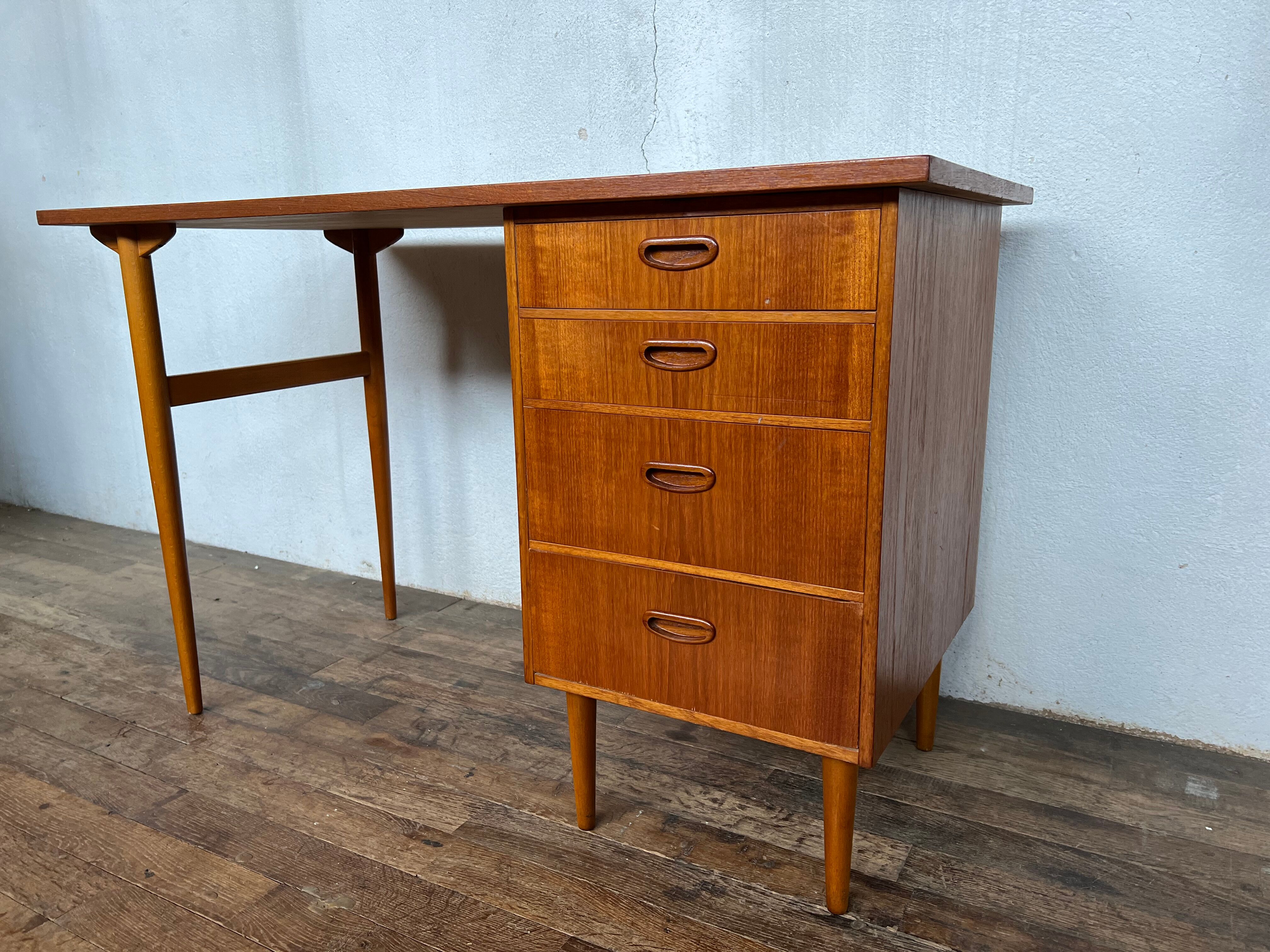 Scandinavian teak desk design 1960 feet spindles